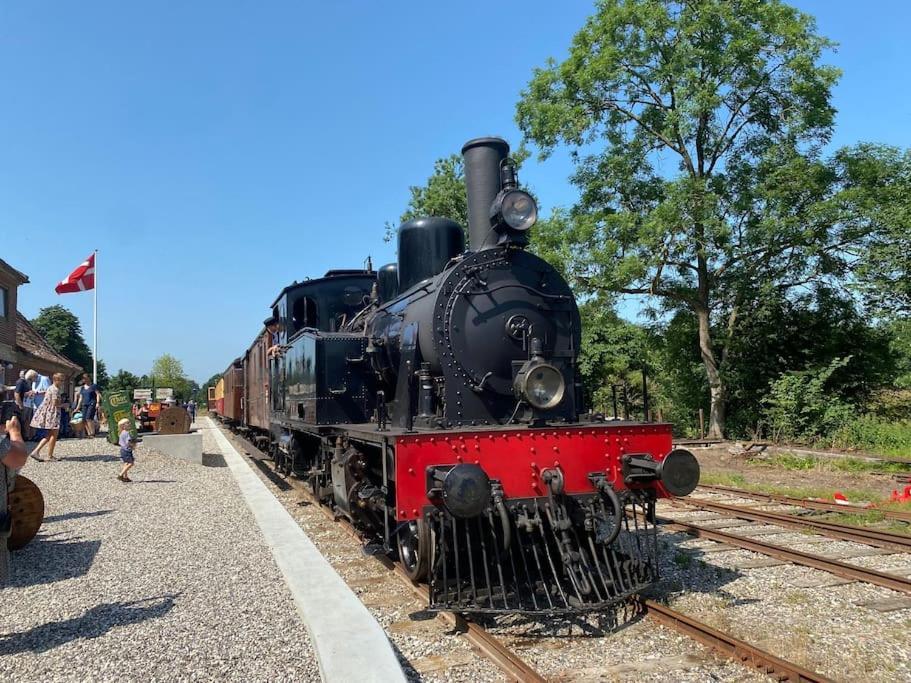 Idyllisk, Historisk Byhus Ved Fjorden I Mariager Exterior foto